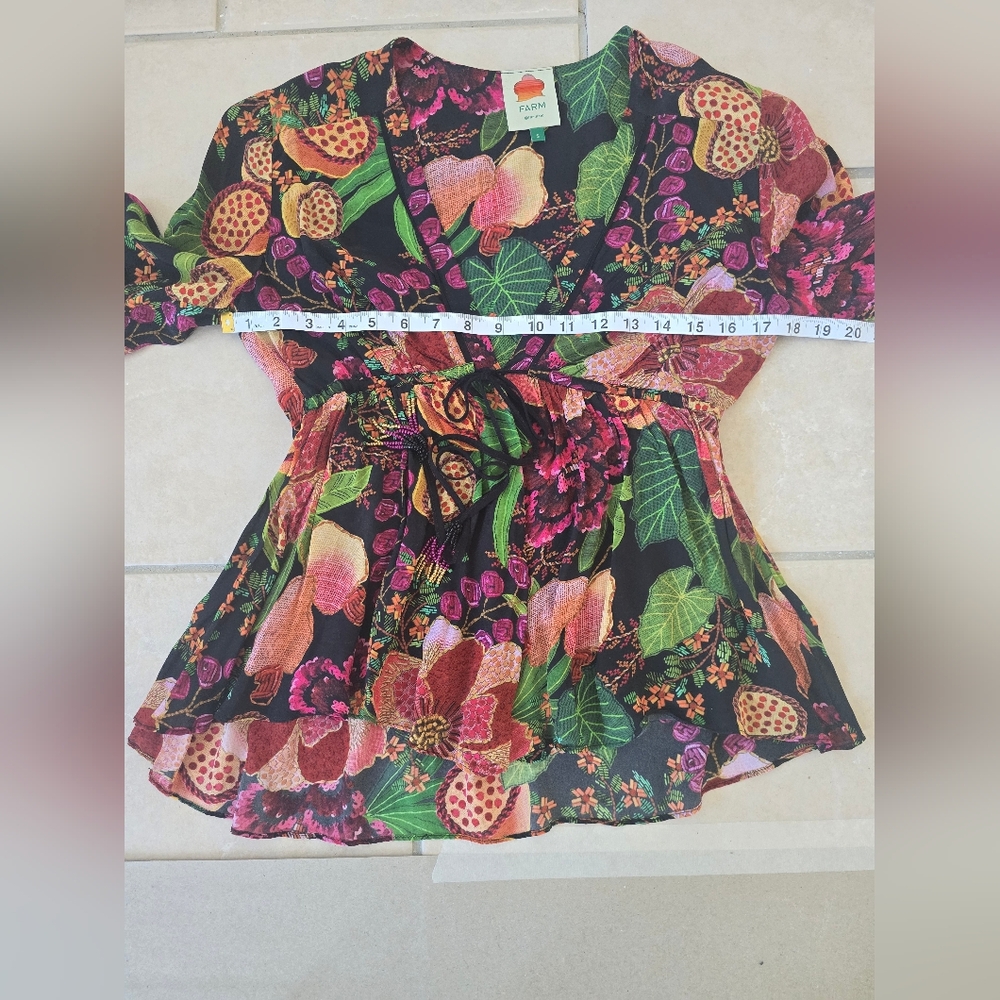 FARM RIO Black Fruit Floral Vibrant Balloon Sleeve Deep Plunge Blouse Size S - Picture 8 of 11